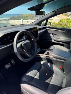 2025 Tesla Model X AWD