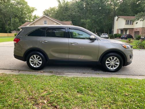 2018 Kia Sorento L