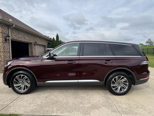 2021 Lincoln Aviator Standard AWD