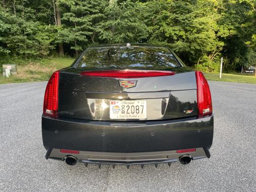 Photo 3 of 18 of 2012 Cadillac CTS-V Base