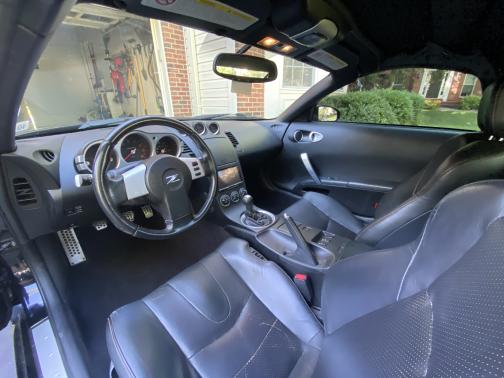 Photo 6 of 6 of 2004 Nissan 350Z Touring