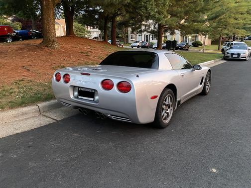 Photo 3 of 5 of 2002 Chevrolet Corvette Z06