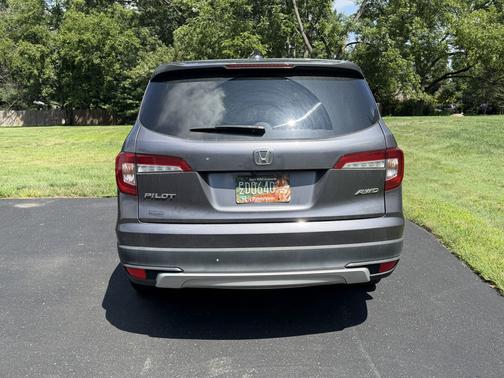 Gray 2020 Honda Pilot EX