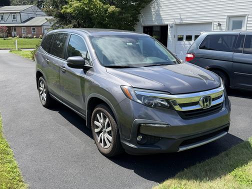 Gray 2020 Honda Pilot EX