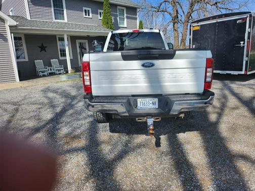 White 2021 Ford F-250 XLT
