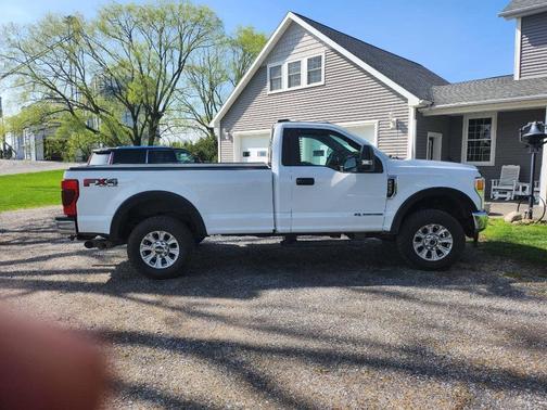 White 2021 Ford F-250 XLT