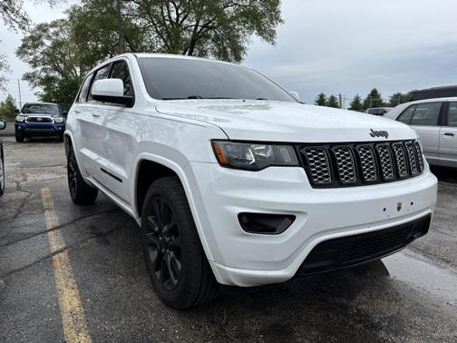 2017 Jeep Grand Cherokee Altitude
