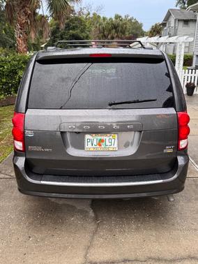 Gray 2019 Dodge Grand Caravan SXT
