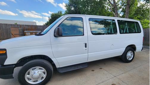 2013 Ford E350 Super Duty XL