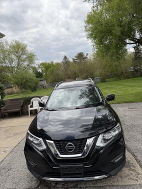 Black 2018 Nissan Rogue SL