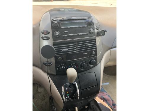 2006 Toyota Sienna LE