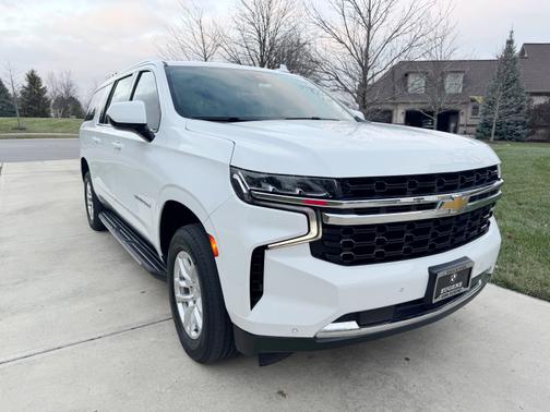 2022 Chevrolet Suburban LS