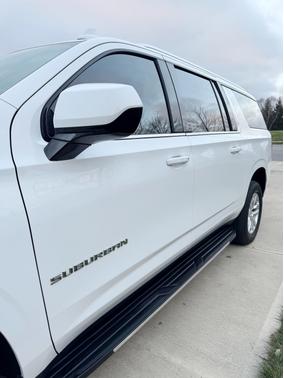 2022 Chevrolet Suburban LS