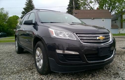 Gray 2014 Chevrolet Traverse LS