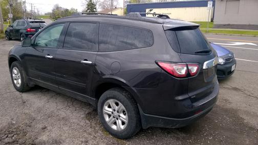 Gray 2014 Chevrolet Traverse LS