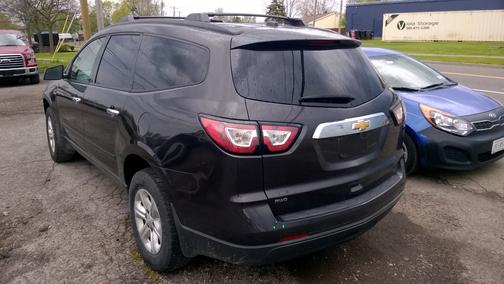 Gray 2014 Chevrolet Traverse LS