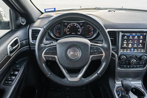 Black 2018 Jeep Grand Cherokee Limited