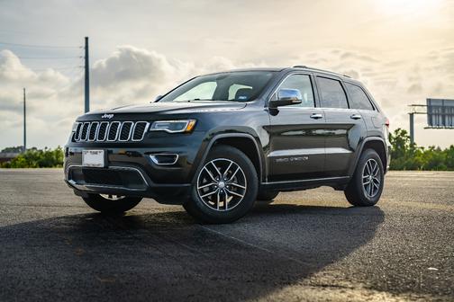 Black 2018 Jeep Grand Cherokee Limited
