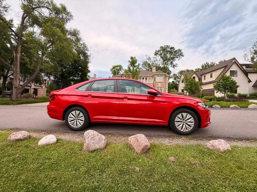 Red 2019 Volkswagen Jetta 1.4T S
