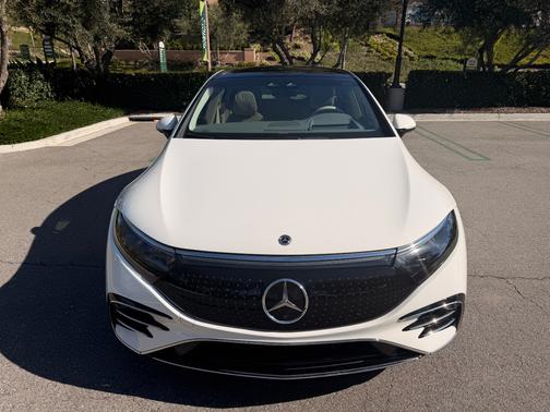White 2023 Mercedes-Benz EQS 580 4MATIC