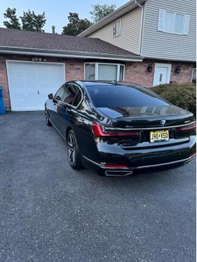 2022 BMW 750 i xDrive