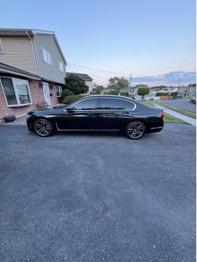 2022 BMW 750 i xDrive