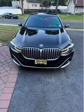 2022 BMW 750 i xDrive