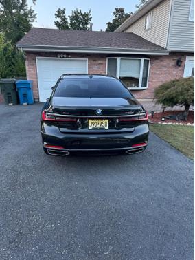 2022 BMW 750 i xDrive