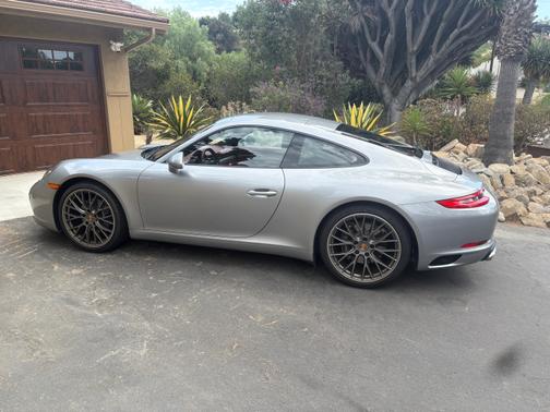2017 Porsche 911 Carrera