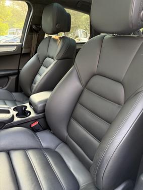 White 2021 Porsche Macan Macan Turbo