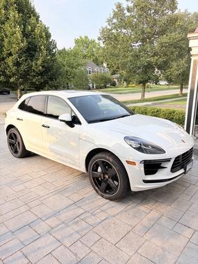 White 2021 Porsche Macan Macan Turbo