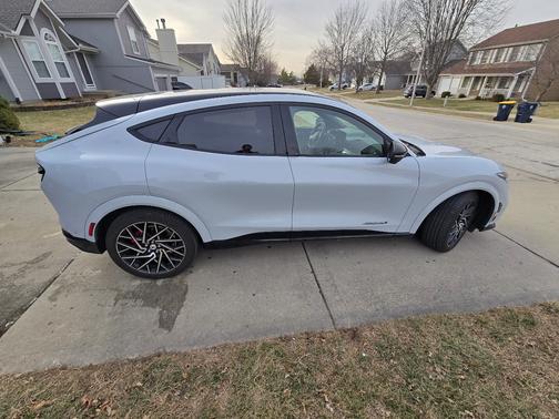 2022 Ford Mustang Mach-E GT