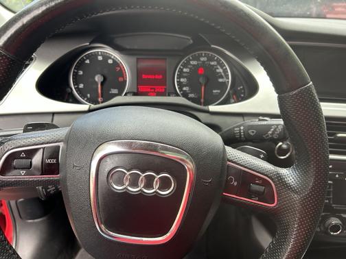 2011 Audi A4 2.0T Premium quattro
