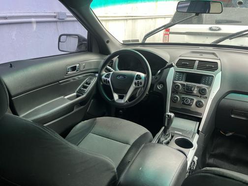 Blue 2014 Ford Utility Police Interceptor Base