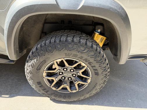 Gray 2024 Chevrolet Colorado ZR2