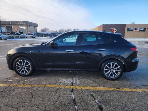 Black 2018 Maserati Levante Base