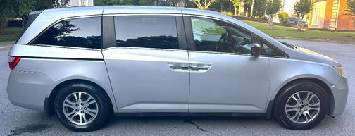 Silver 2013 Honda Odyssey EX-L