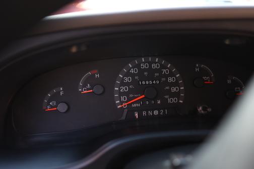 2001 Ford E350 Super Duty XLT Wagon