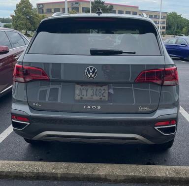 Gray 2022 Volkswagen Taos 1.5T SEL