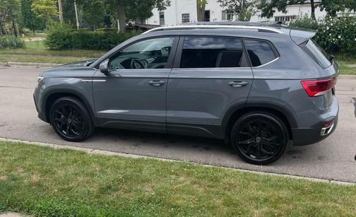 Gray 2022 Volkswagen Taos 1.5T SEL