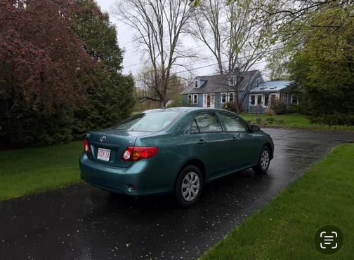 Green 2010 Toyota Corolla LE