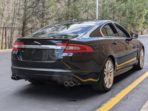 2010 Jaguar XF R