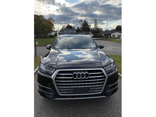 2019 Audi Q7 45 SE Premium