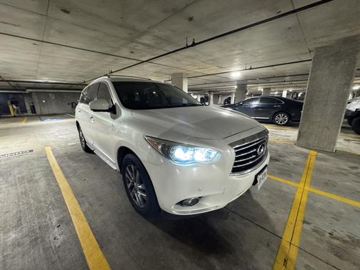 White 2013 INFINITI JX35 Base