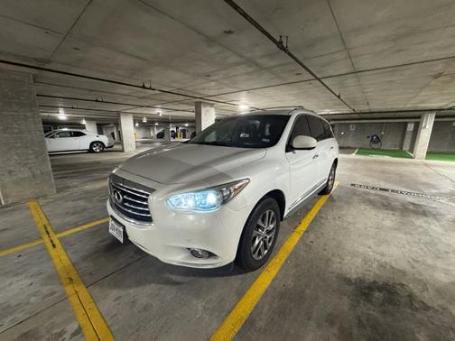 White 2013 INFINITI JX35 Base