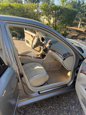Gold 2006 Mercedes-Benz E-Class E320 CDI