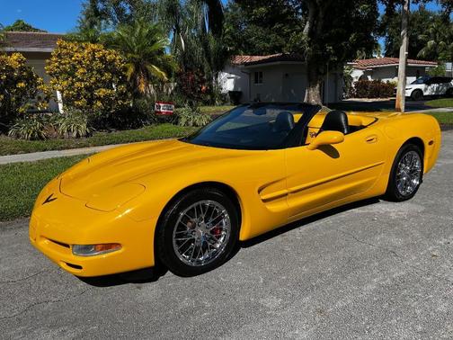 Yellow 2004 Chevrolet Corvette Base