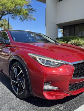 2018 INFINITI QX30 Sport