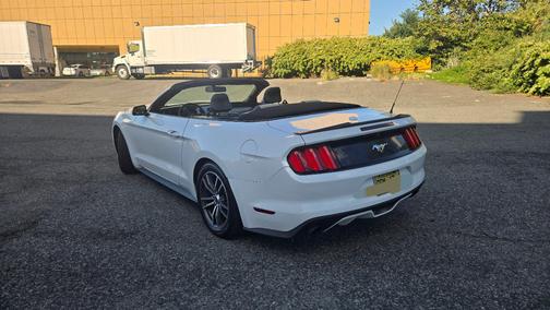 2017 Ford Mustang EcoBoost Premium