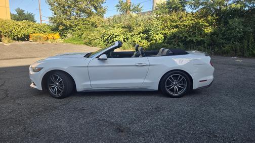 2017 Ford Mustang EcoBoost Premium